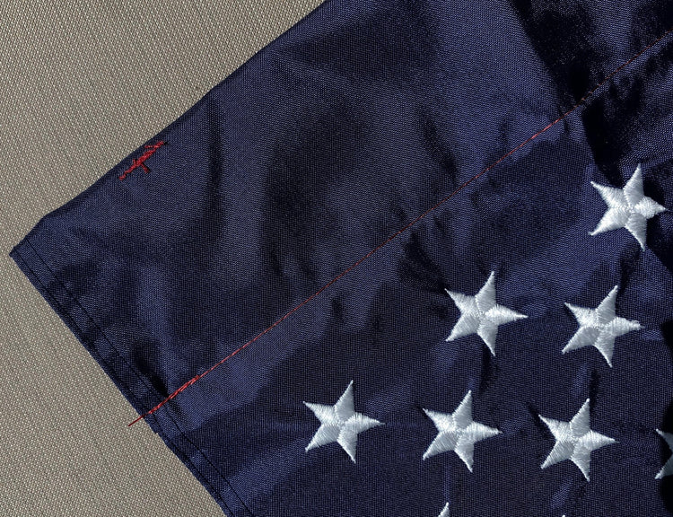 2.5x4 American Outdoor Signature Series House Flag with Sleeve