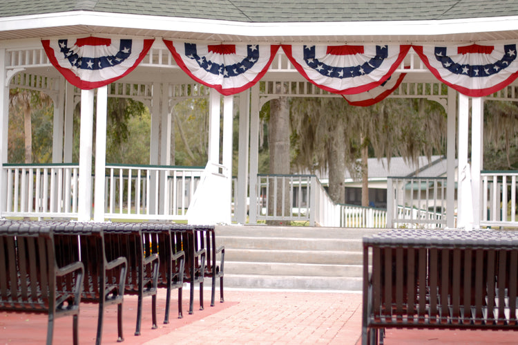 1.5'x3' Polycotton Pleated Fan with Stars & Stripes