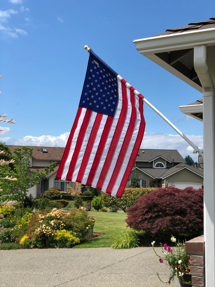 2.5x4 American Outdoor Sewn Nylon House Flag with Sleeve