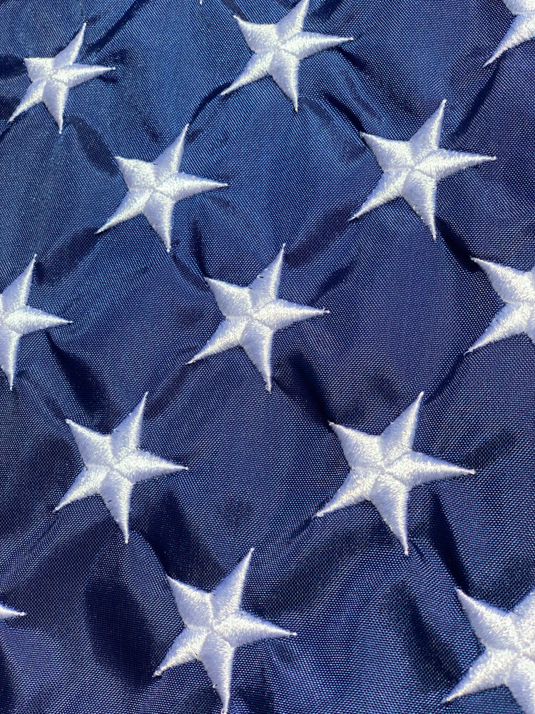 2.5x4 American Outdoor Signature Series House Flag with Sleeve