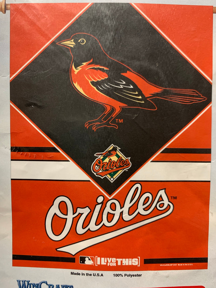 27"x37" Baltimore Orioles Retro House Flag